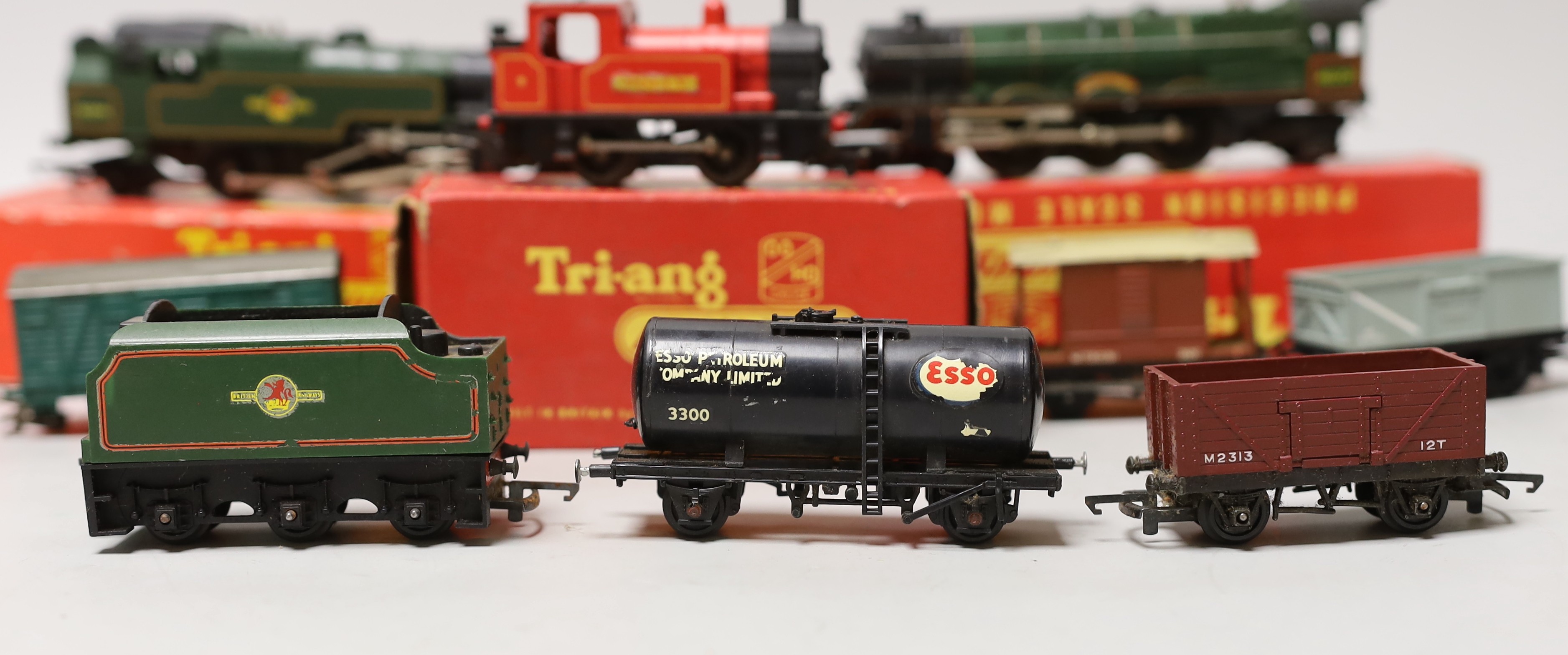 A quantity of Tri-Ang railways